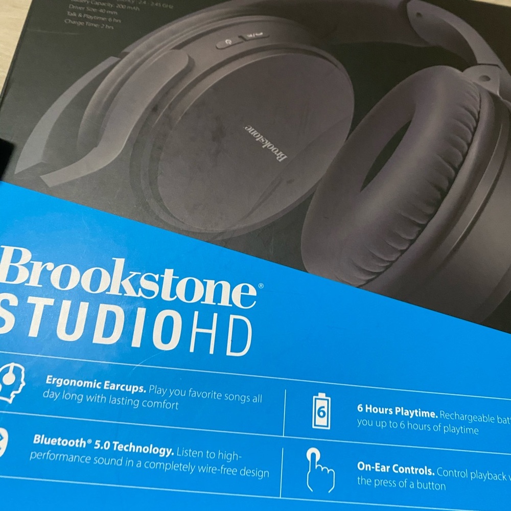 Brookstone Studio Hd Black Wireless Headphones - image 5